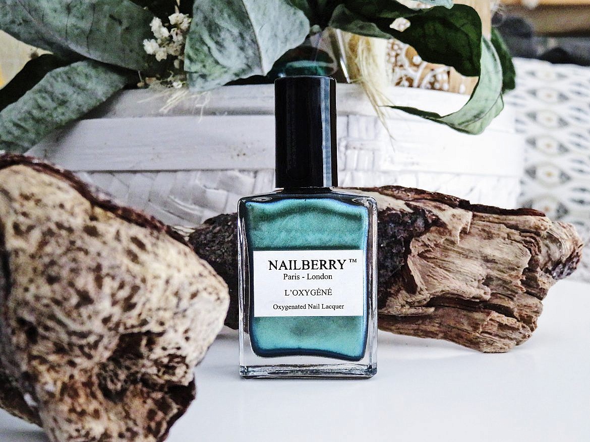 vernis-glamazon-nailberry