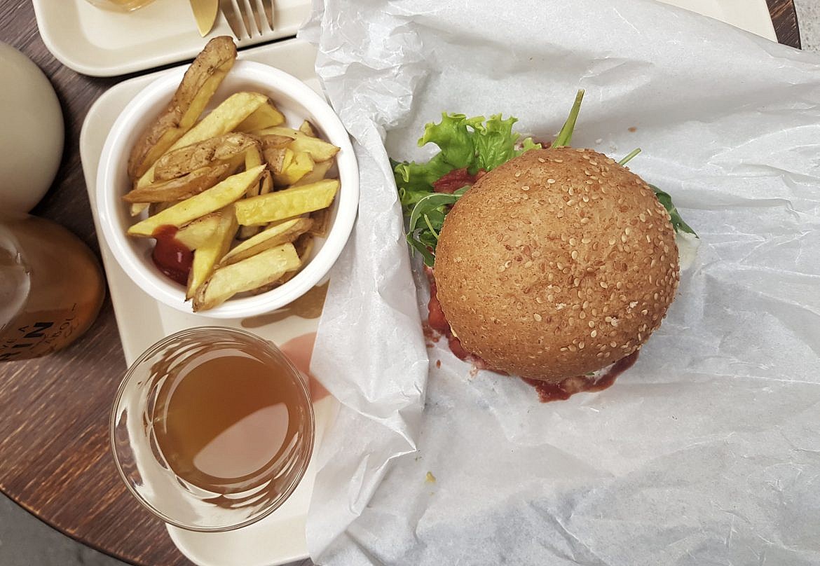 burger-vegan-peacefood-cafe-montpellier