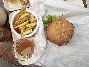 burger-vegan-peacefood-cafe-montpellier