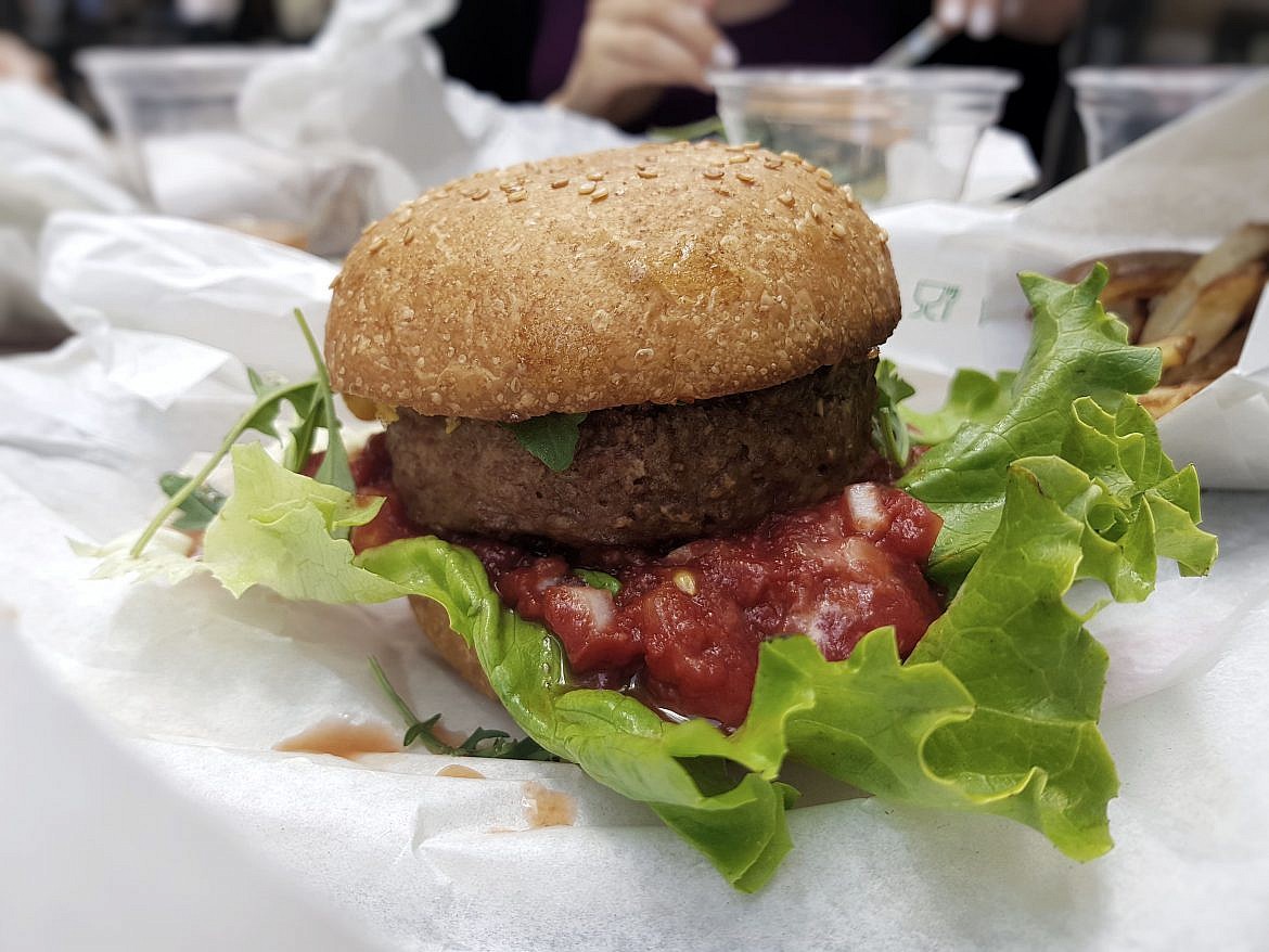 peacefood-cafe-burger-vegan-montpellier