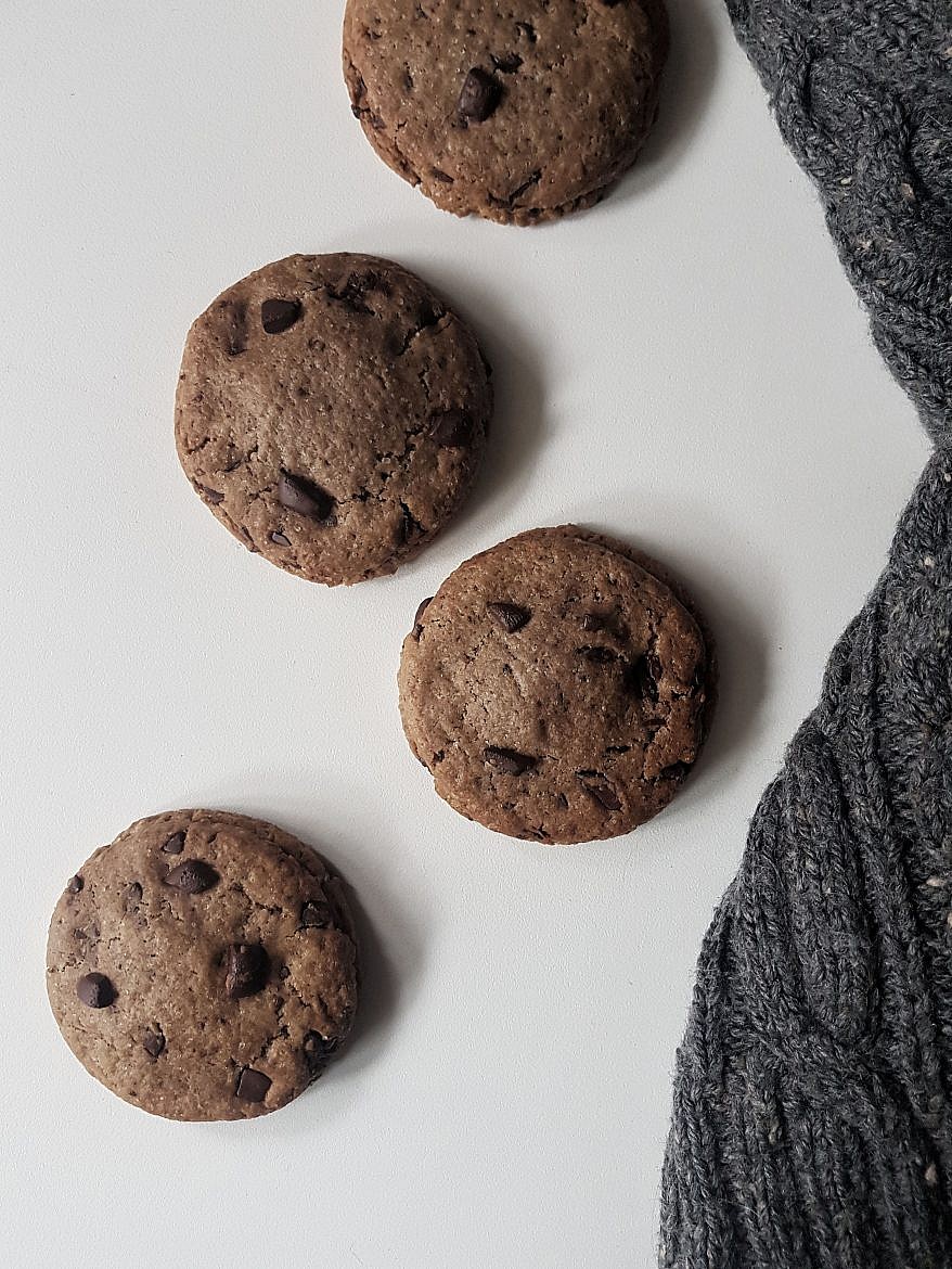 cookies-vegan-cacahuetes-chocolat-noisette